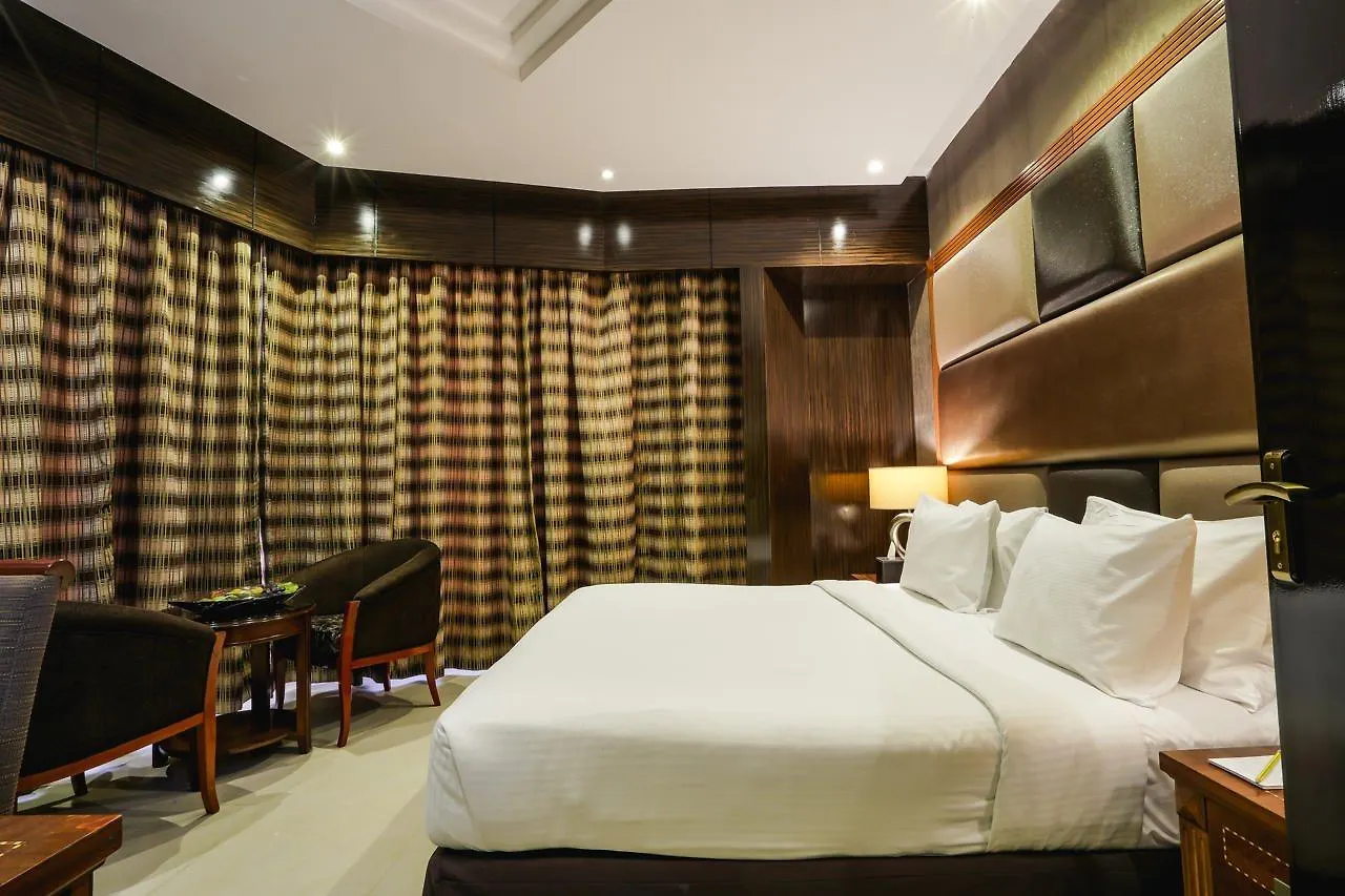 Vendome Palace Hotel Dubai 3*,